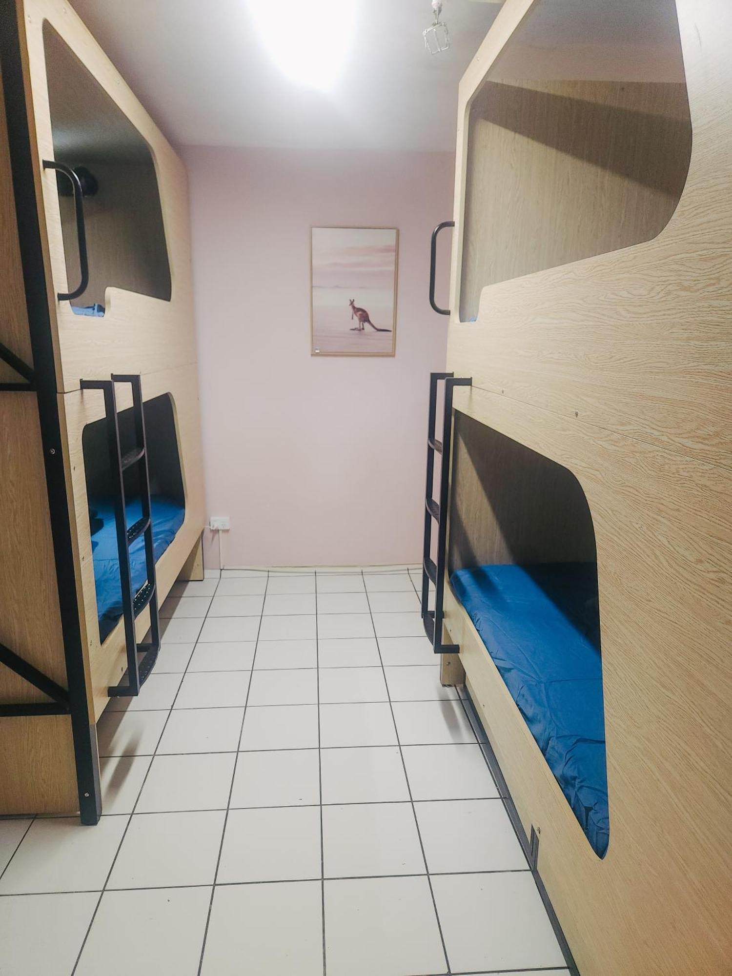 The Espy Hostel Cairns Bagian luar foto